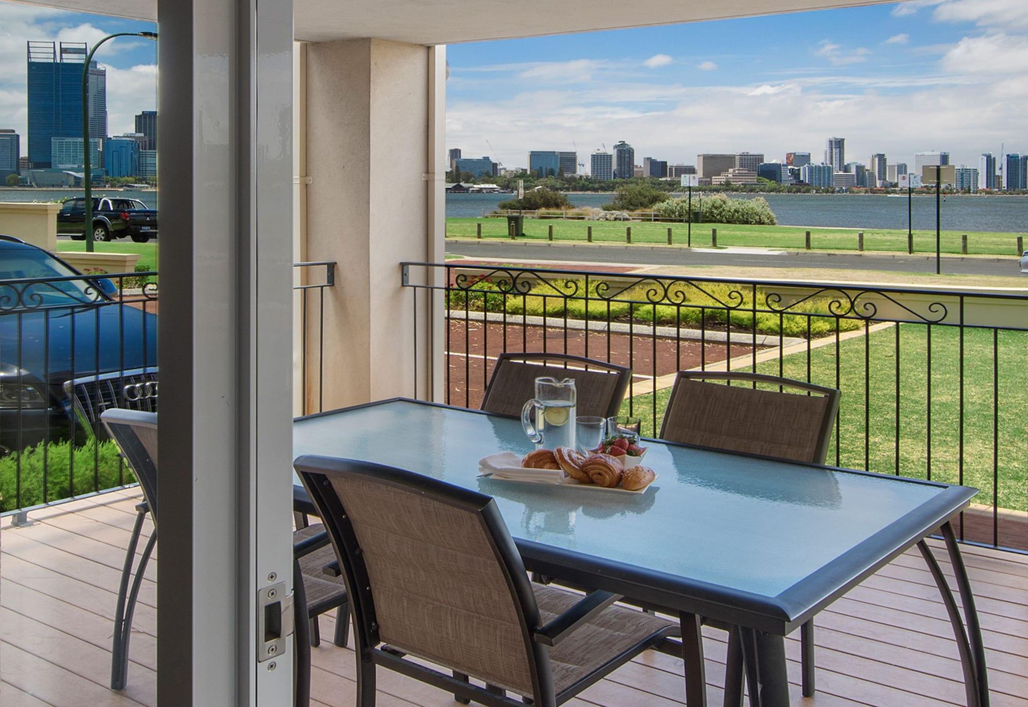 The Peninsula Riverside Serviced Apartments Perth Zewnętrze zdjęcie