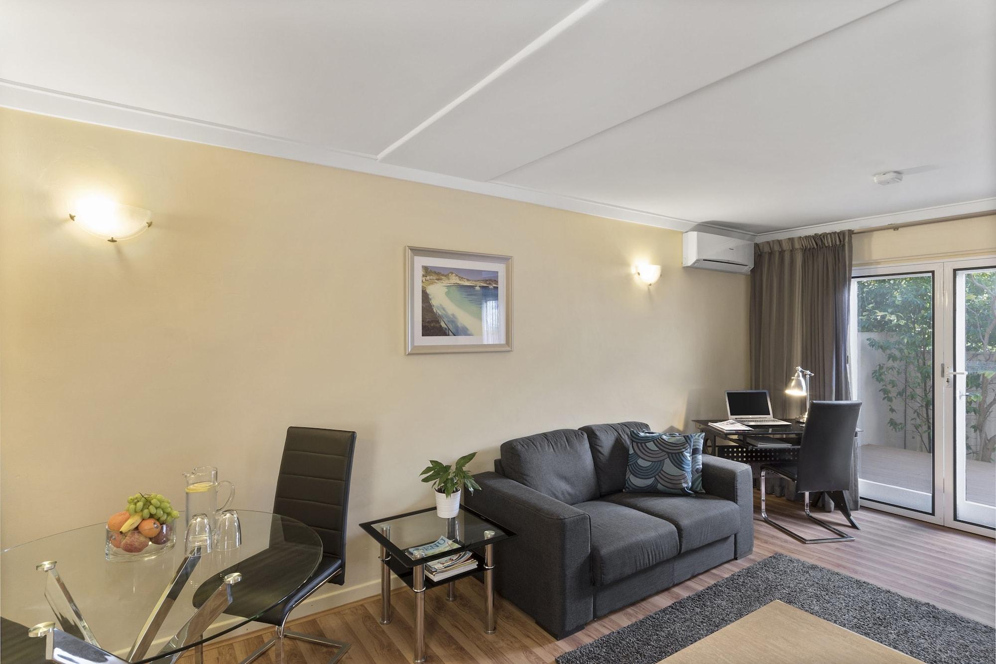 The Peninsula Riverside Serviced Apartments Perth Zewnętrze zdjęcie